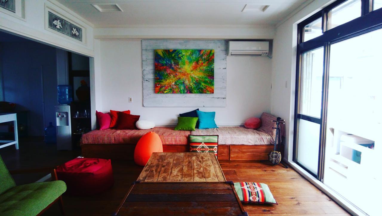 Guesthouse Ayaguya Miyakojima  Exteriör bild